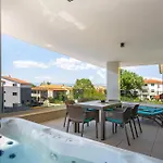 Awesome In Apartament *