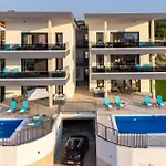 Awesome In * Malinska