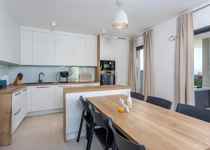 Apartament Awesome In *